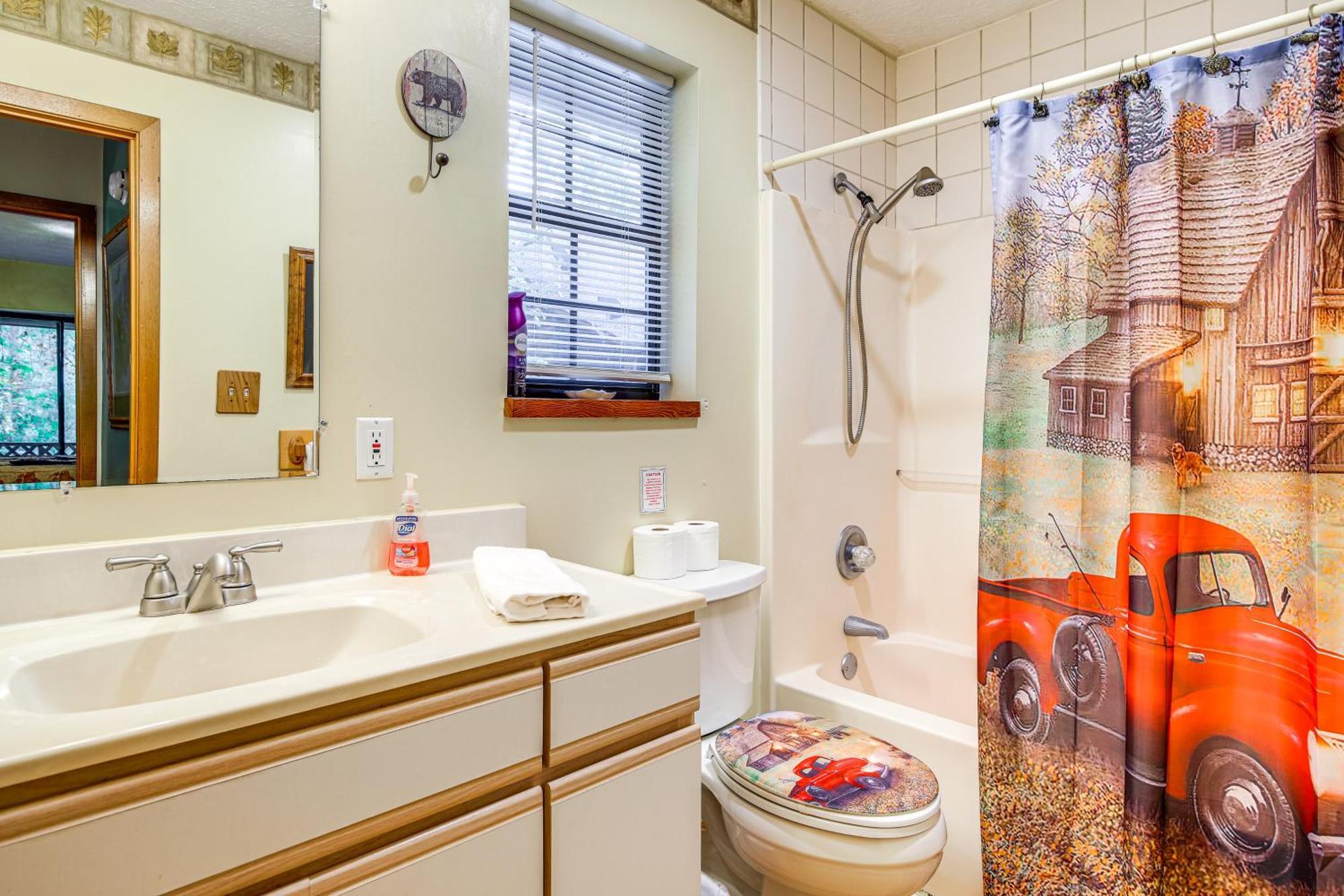 Pet-Friendly Sevierville Rental With Private Hot Tub Eksteriør billede